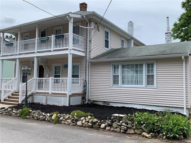 Foto del edificio - 14 Wallace Ave