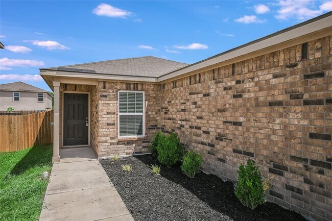 Building Photo - 3926 Turtle Creek