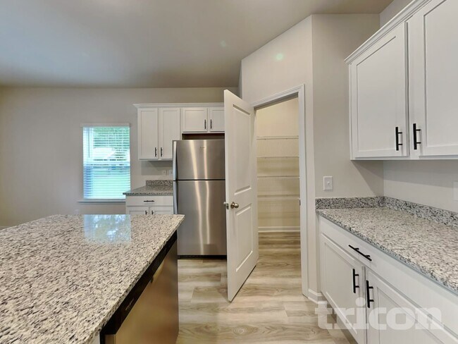 Foto del edificio - 467 Prescott Wy