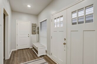 Building Photo - 12625 Memorial Dr