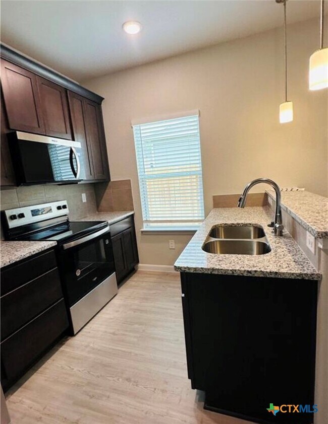 Foto del edificio - 516 Hudson St