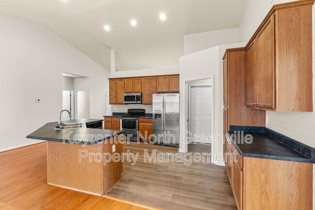 Building Photo - 116 Bascom Ct