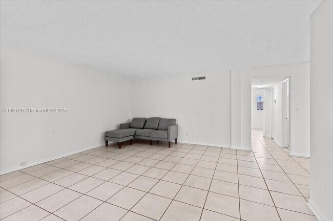 Foto del edificio - 6900 SW 39th St