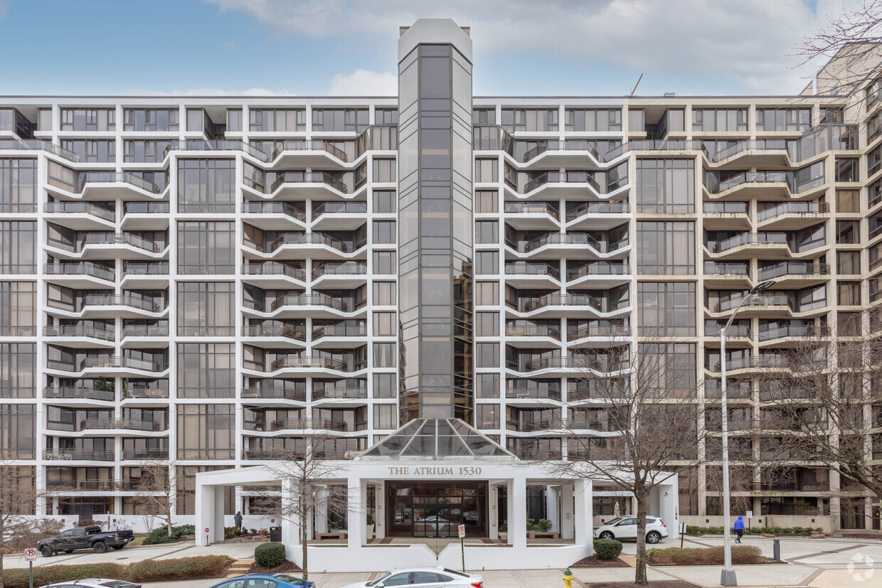 Building Photo - The Atrium