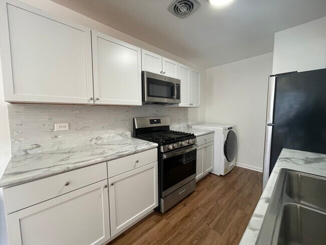 Building Photo - 326 Mallard Ct