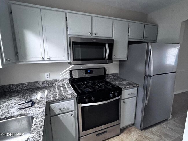 Foto del edificio - 6588 Harbour Blvd