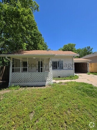 Building Photo - 1340 N Green St