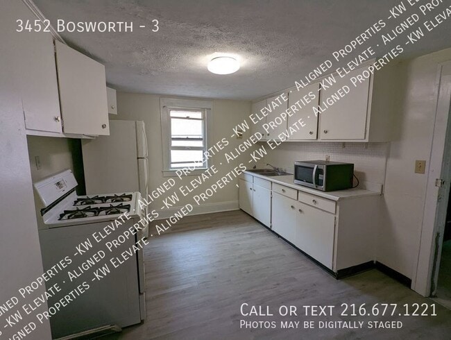 Building Photo - 3452 Bosworth-3