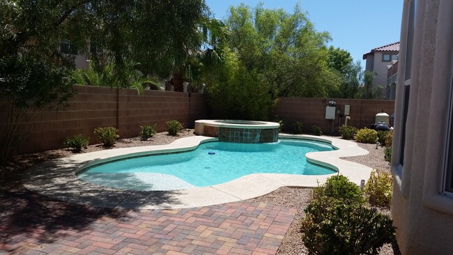 Building Photo - 3721 White Lion Ln