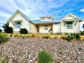 Building Photo - 2007 Vista Ridge Dr