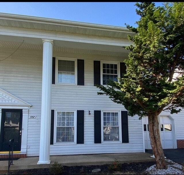 Photo - 557 Tiffany Ct Townhome