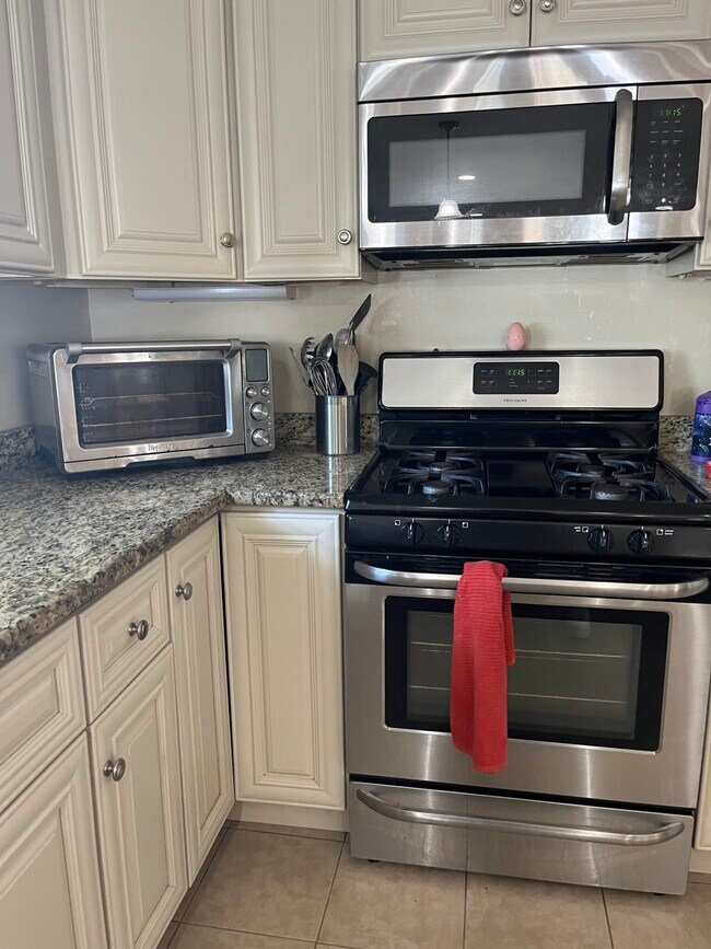 Foto del edificio - 6 Claridge Ter