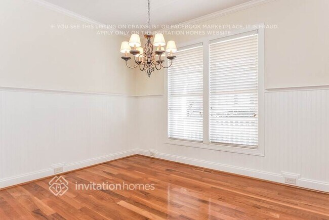 Foto del edificio - 124 Amberglen Ln