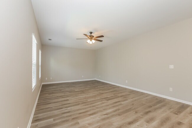 Foto del edificio - 708 Nonsuch Ct