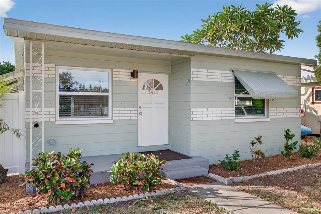 Foto principal - 5410 19th Ave S