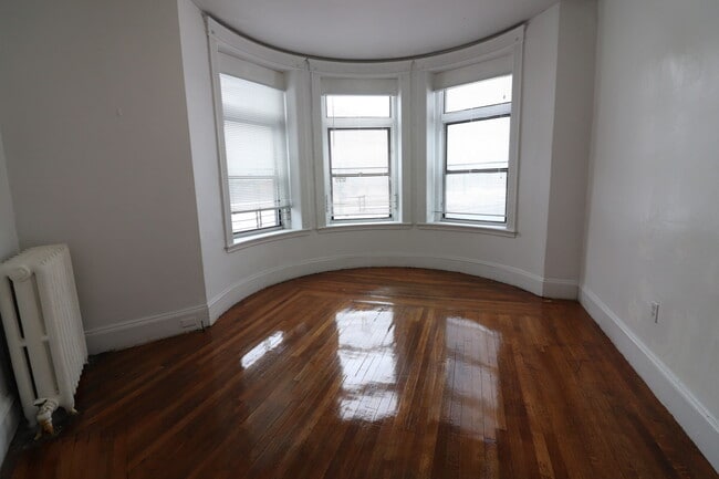 Building Photo - 409 Huntington Ave