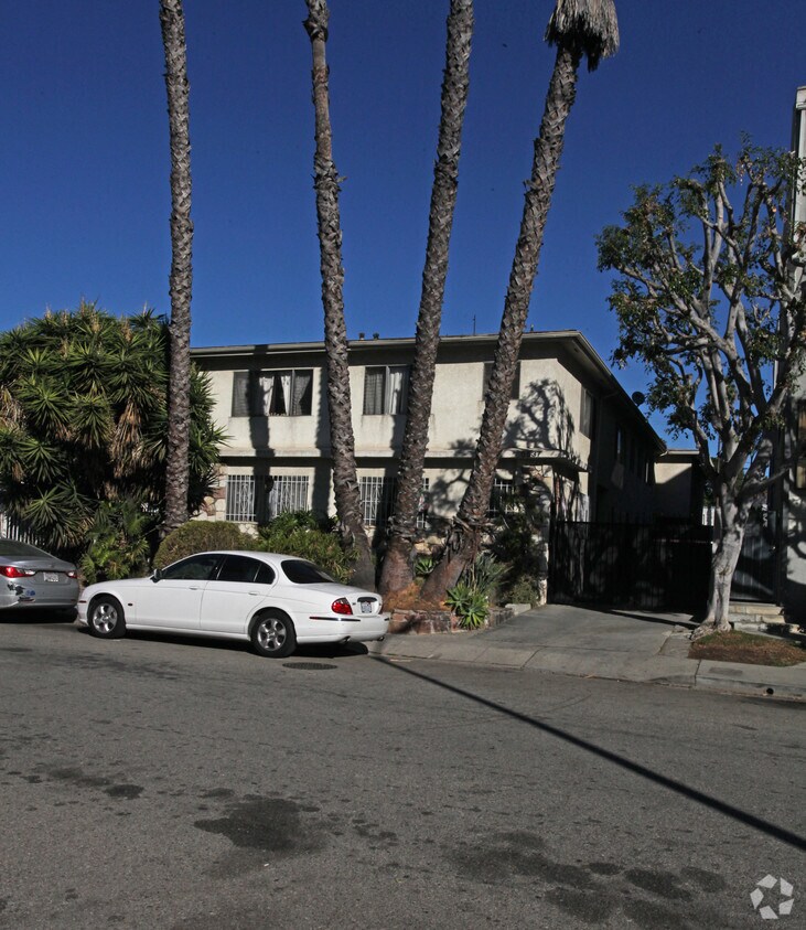 Primary Photo - 6537 La Mirada Ave