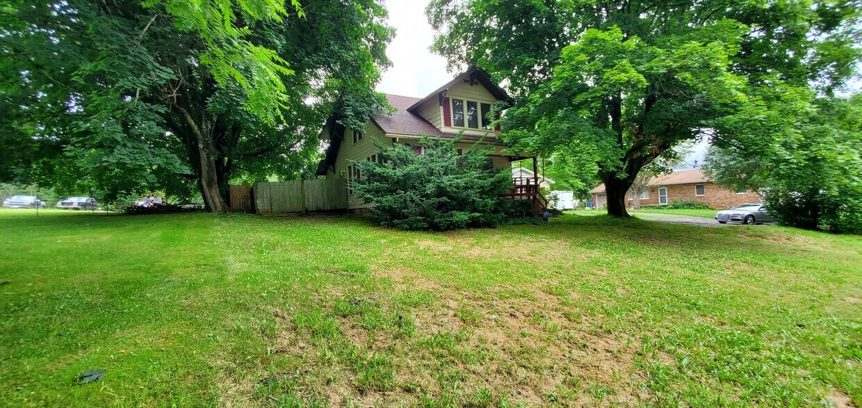 Primary Photo - 276 Marshall Cir