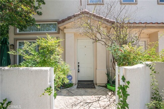 Foto del edificio - 25725 Armstrong Cir