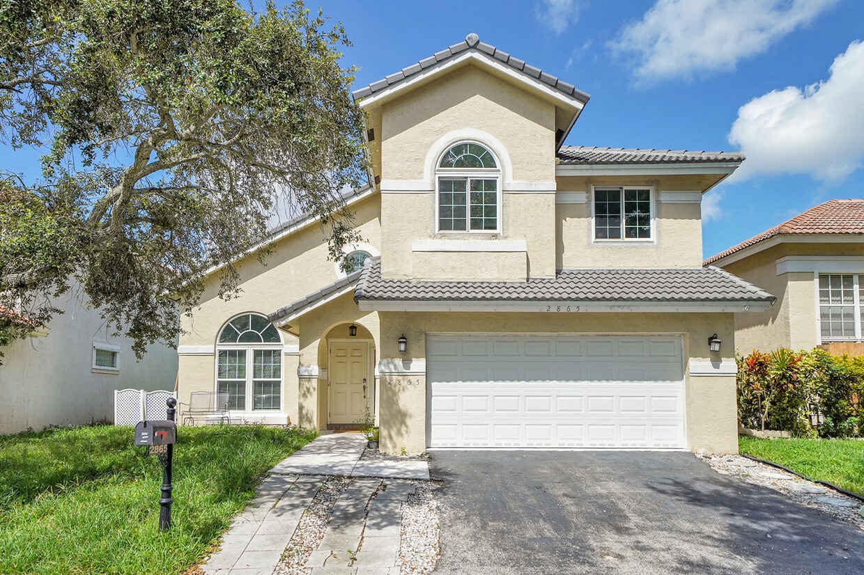 Foto principal - 2865 NW 68th Ln