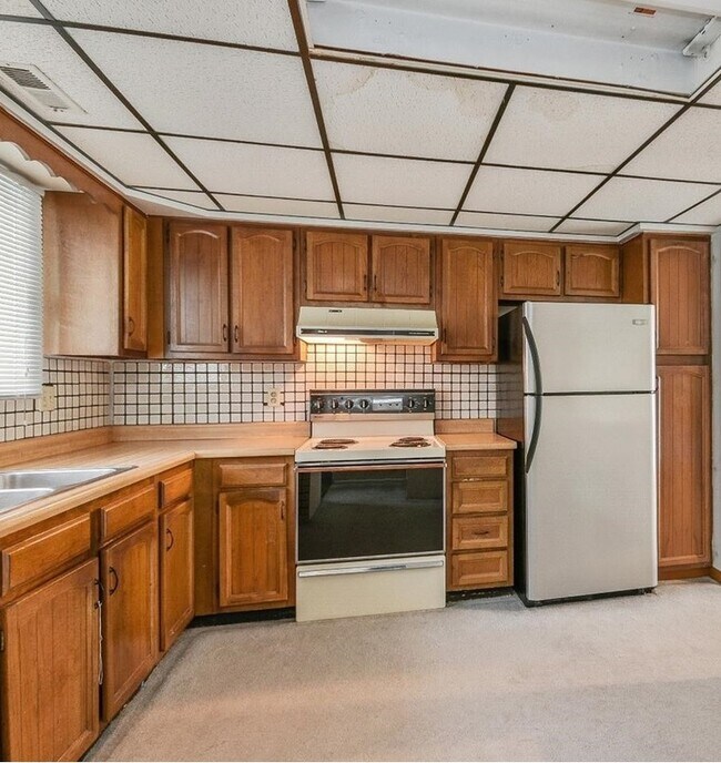 Foto del edificio - 310 E 60th Ct