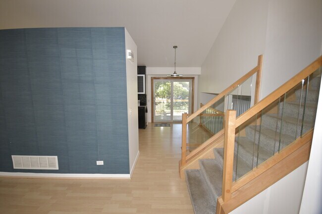 Foto del edificio - 1644 Stockton Ln