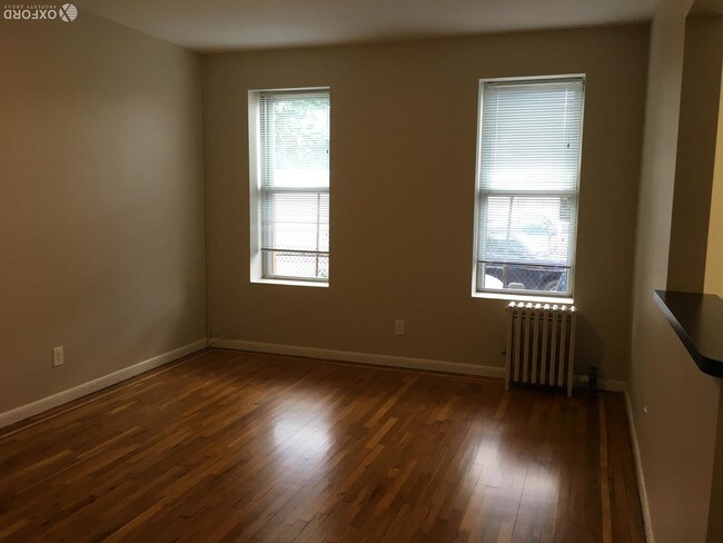 Building Photo - 61-27 Flushing Avenue