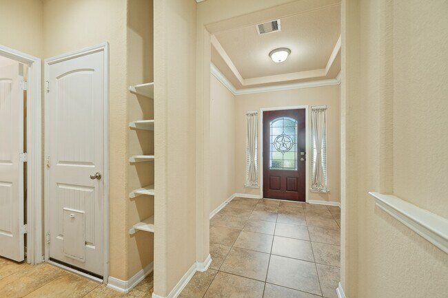 Foto del edificio - 207 Lockridge Hill Ln