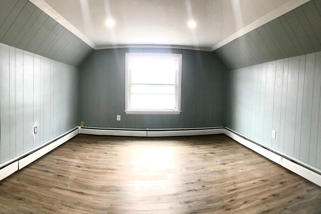 128 S Colony St, Wallingford, CT 06492 Townhome Rentals in