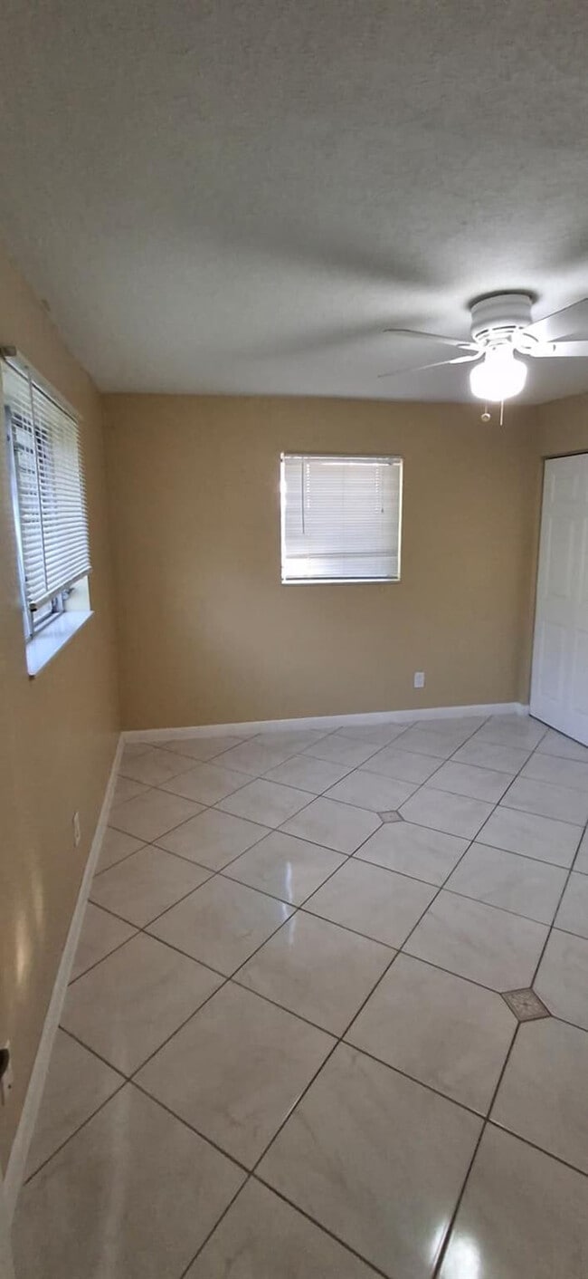 Foto del edificio - 6251 SW 41st St