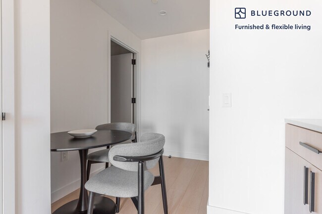 Foto del edificio - 482 Kent Ave