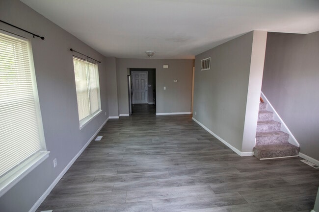 Foto del edificio - 4346 Swan Ave
