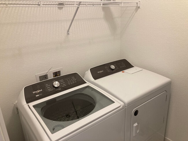 Building Photo - 7870 Horsebrush Ln