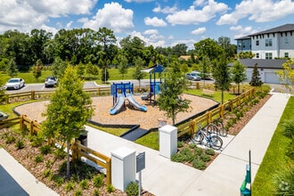 Building Photo - Jefferson Lake Howell