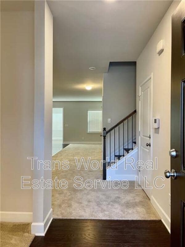 Building Photo - 5689 Wheeler Ridge Rd