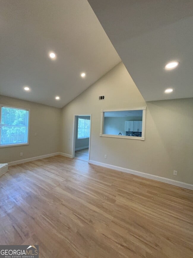 Building Photo - 1206 St Andrews Dr
