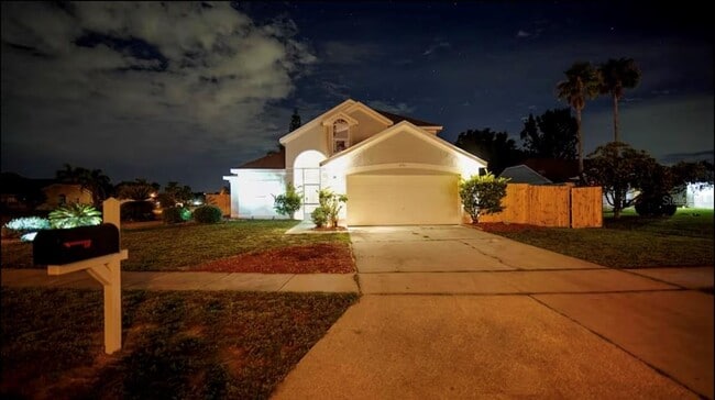 Building Photo - 8700 Eton Ct