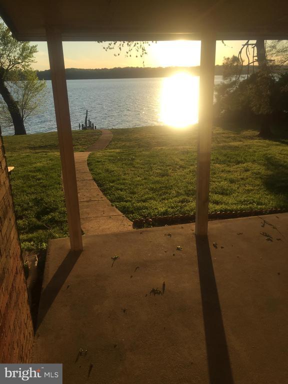 Foto del edificio - 9611 Potomac Dr