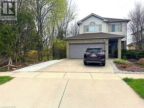 Building Photo - 2111 Countrystone Pl