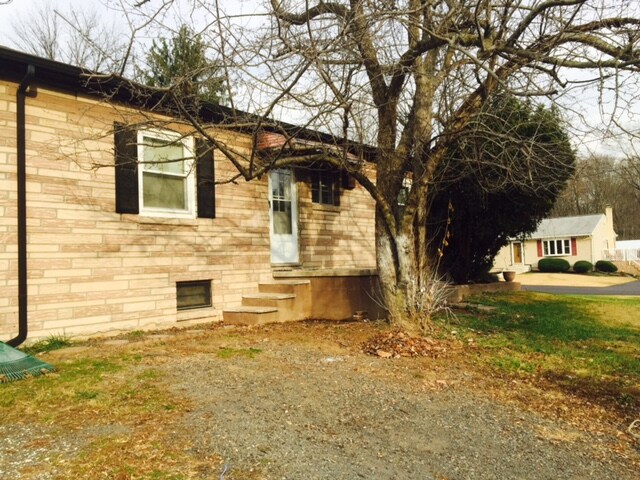 Primary Photo - 3002 Bowman Ave