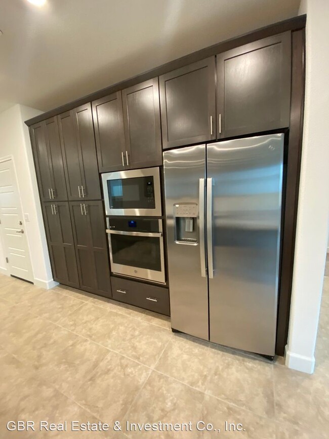 Foto del edificio - 4 br, 3.5 bath House - 3912 Stanwick Avenue