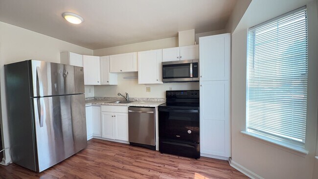 Photo - 424 Peregrine St Townhome