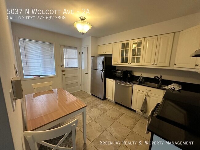 Building Photo - Beautiful, 1 Bed Condo, Ravenswood/Anderso...