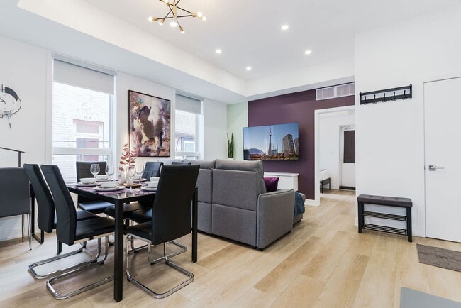 Building Photo - 168 McCaul St