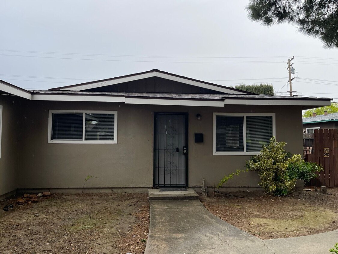 2317 Peppermint Dr Unit B, Modesto, CA 95355 Room for Rent in Modesto, CA