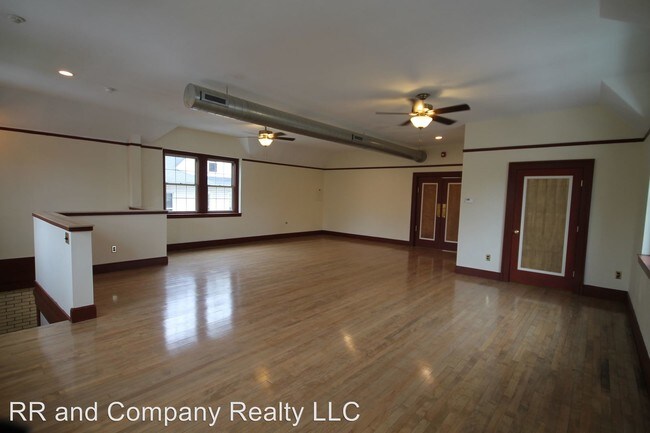 Foto del edificio - 1043 Sumner Ave