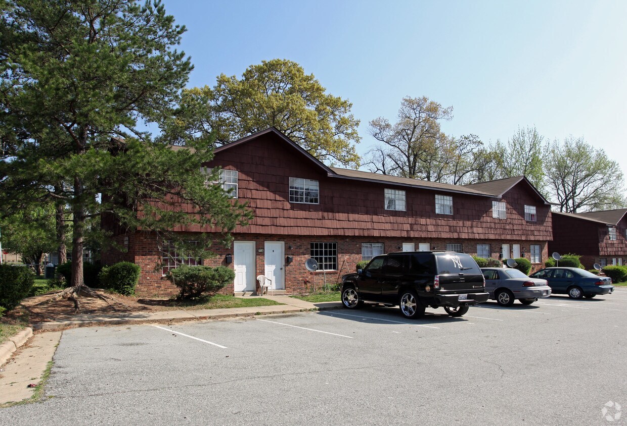 Foto principal - 708 McPherson St