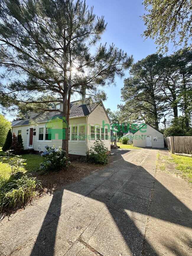 Building Photo - 8107 Old Ocean View Rd