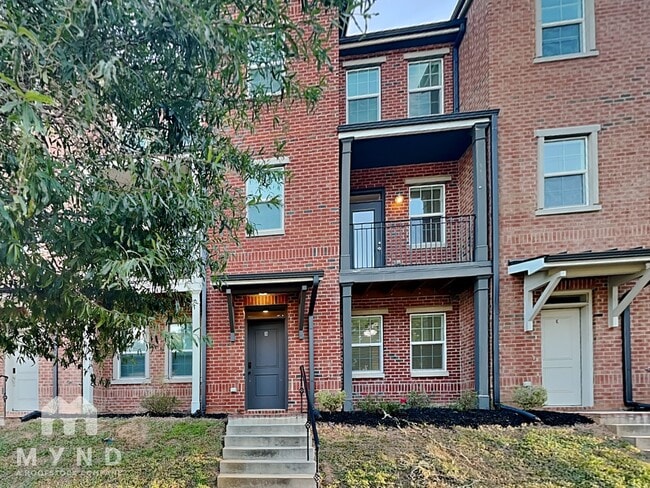 Building Photo - 1777 Temple Ave