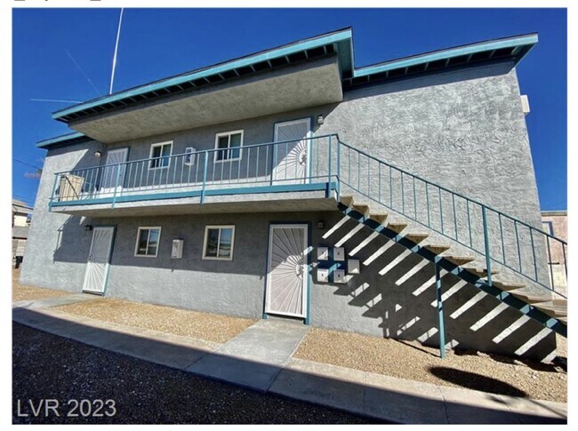 Building Photo - Adorable Newly Renovated 2 Bedroom 1 Bath ...